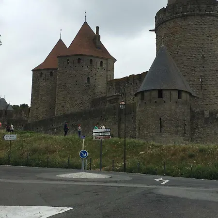Le 102