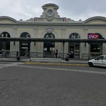 Appart 4 Personnes A 3 Minutes A Pied De La Cite Medievale Apartment *